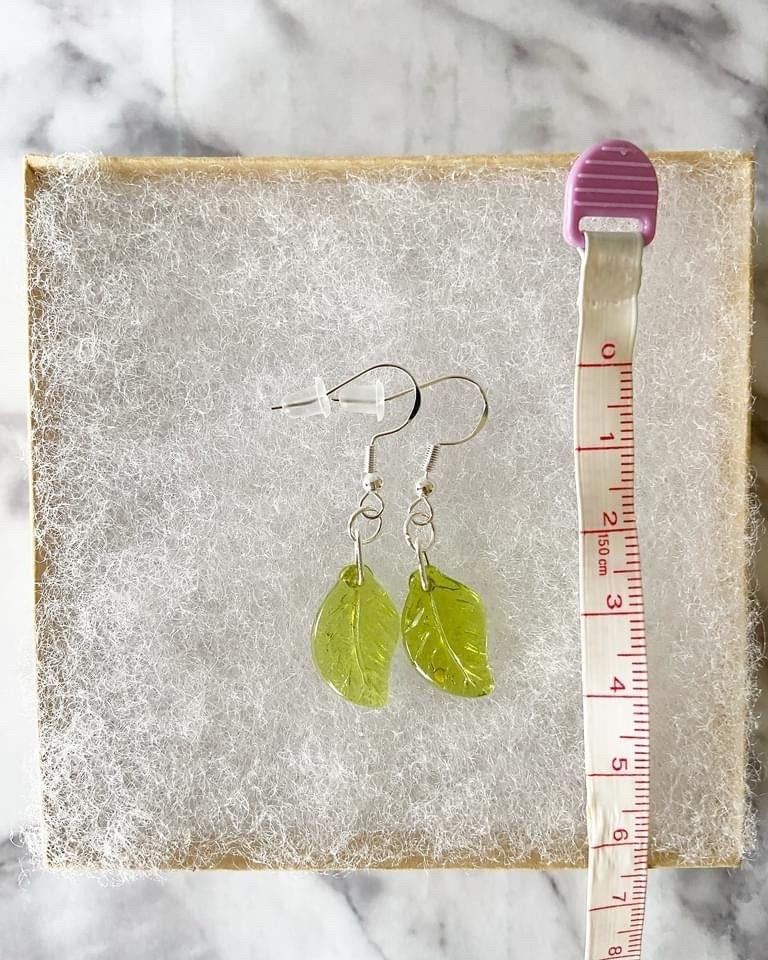 Green leaf glass drop earrings