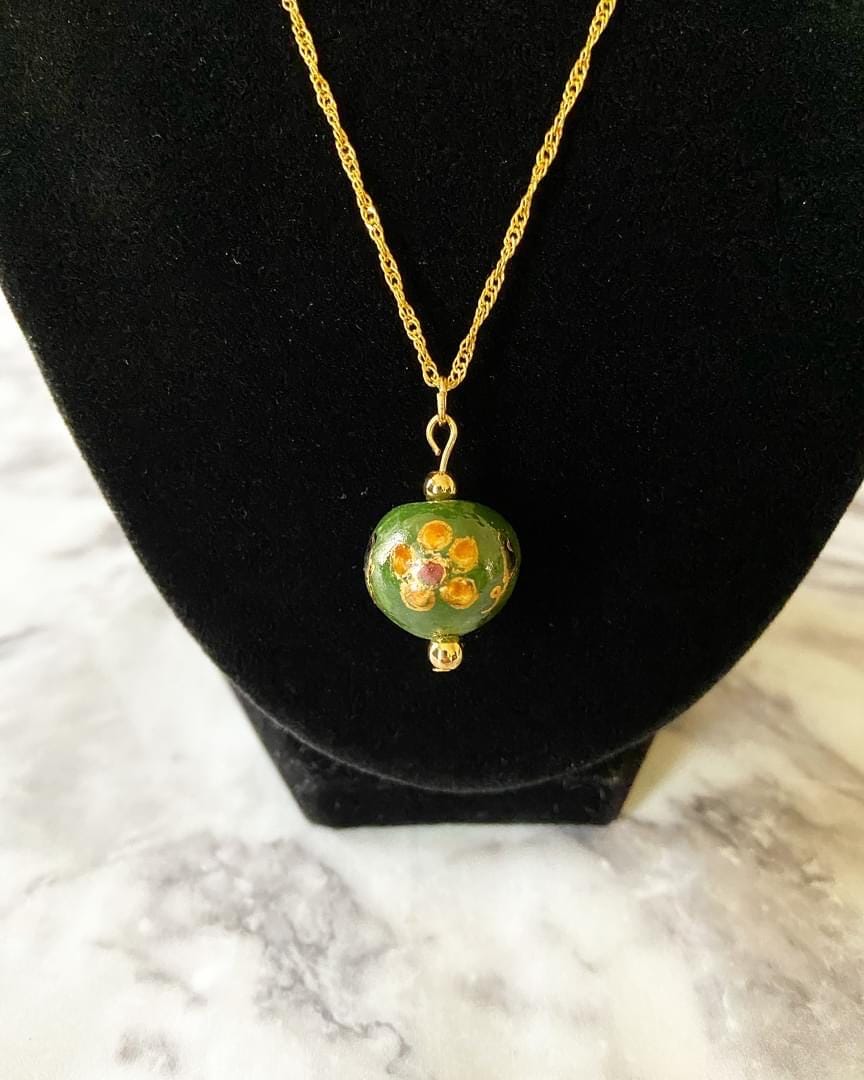 Vintage green wooden floral painted bead necklace