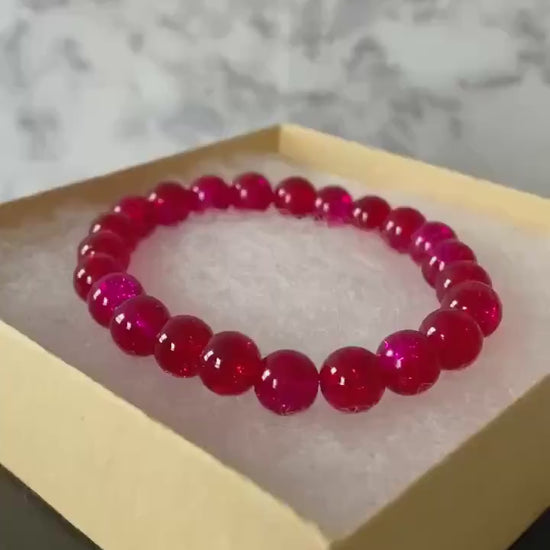 Two-tone red and pink crackle glass stretch bracelet with 8mm round beads